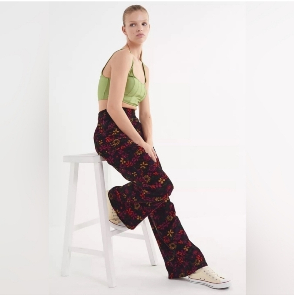 Urban Outfitters Alice Floral Velvet High-Rise Bohemian Pant Sz 0 Wide Leg